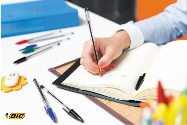 BIC Kugelschr.Cristal Original 1mm 802054 ass., Pouch 5 Stück