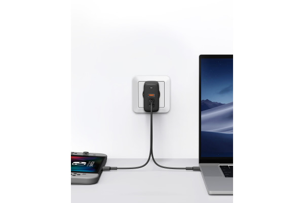 AUKEY Omnia Mix3 90W 3-Port PD GaN PA-B6S Bundle 3-Port 2xUSB-C&1xUSB-A&Cable